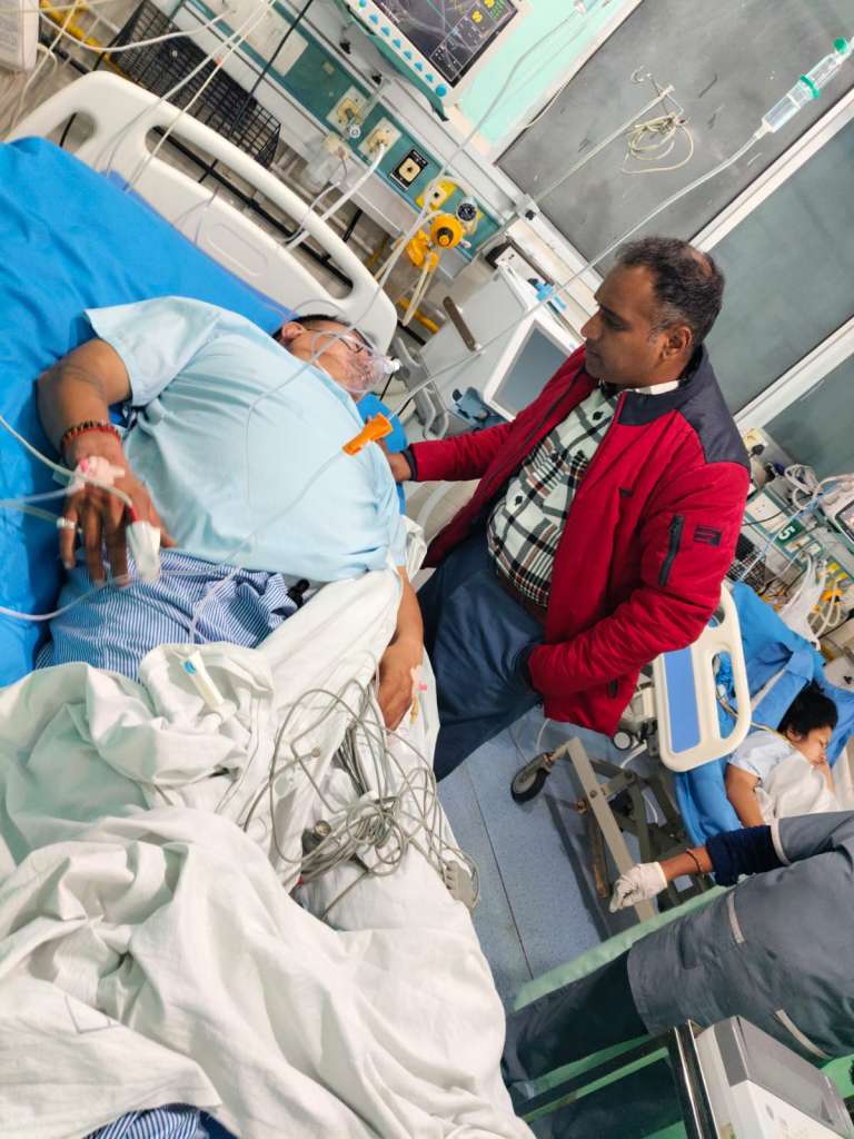 ब्रेकिंग न्यूज़: STF टीम पर तस्करों ने की फायरिंग, यहां का है मामला